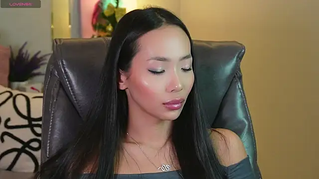 Snapshot of _MIURA_ chatting on January 7, 7:20 am  MIURA  online show from January 7, 7:20 am