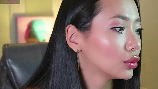 Snapshot of _MIURA_ chatting on January 14, 4:25 am  MIURA  online show from January 14, 4:25 am