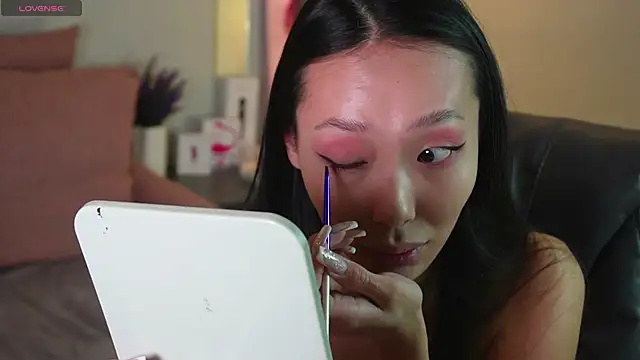 Snapshot of _MIURA_ chatting on February 6, 4:21 am  MIURA  online show from February 6, 4:21 am