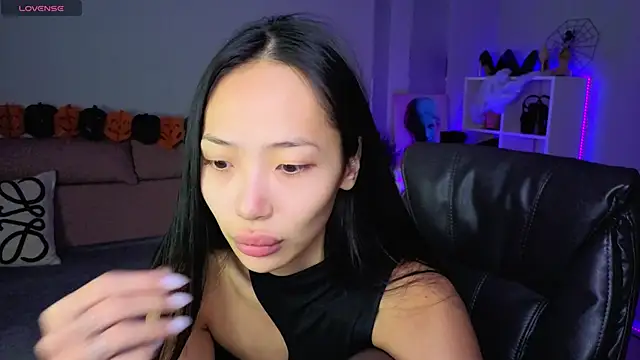 Snapshot of _MIURA_ chatting on October 29, 1:08 am  MIURA  online show from October 29, 1:08 am