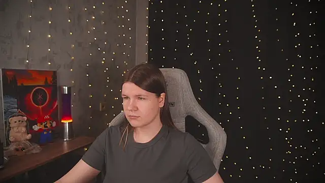 cuteamberlyyy online show from December 23, 5:27 am