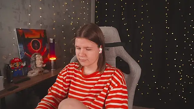 cuteamberlyyy online show from April 21, 12:34 am