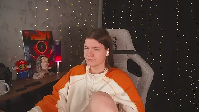 cuteamberlyyy online show from April 22, 12:13 am