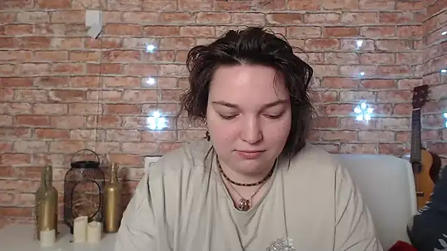 Snapshot of Amelia_Kiss_ chatting on January 2, 12:45 am Amelia Kiss online show from January 2, 12:45 am