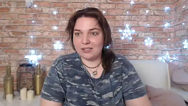 Snapshot of Amelia_Kiss_ chatting on January 4, 6:52 am Amelia Kiss online show from January 4, 6:52 am