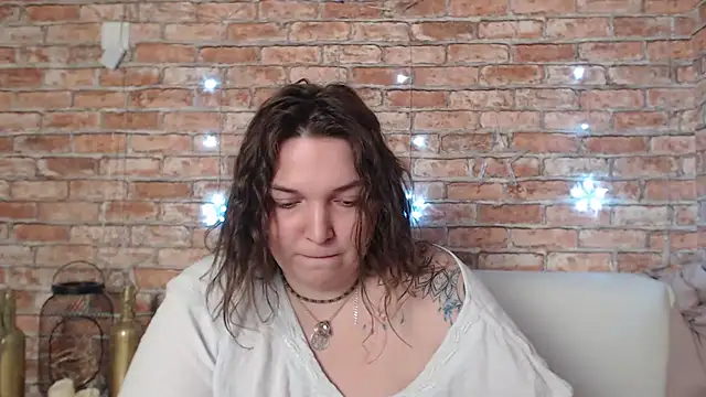 Snapshot of Amelia_Kiss_ chatting on January 16, 7:07 am Amelia Kiss online show from January 16, 7:07 am