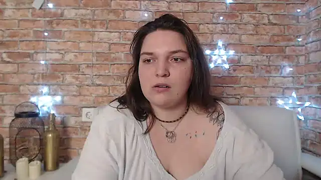 Snapshot of Amelia_Kiss_ chatting on January 18, 6:56 am Amelia Kiss online show from January 18, 6:56 am