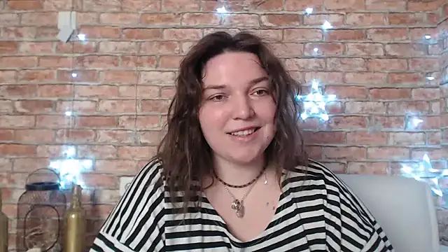 Snapshot of Amelia_Kiss_ chatting on January 20, 12:57 am Amelia Kiss online show from January 20, 12:57 am