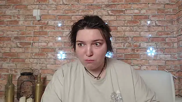 Snapshot of Amelia_Kiss_ chatting on February 5, 12:42 am Amelia Kiss online show from February 5, 12:42 am