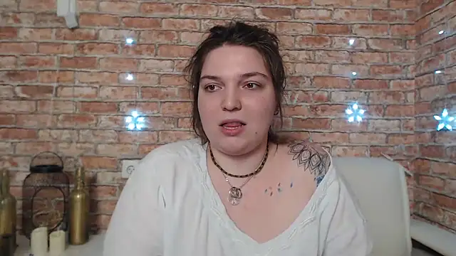 Snapshot of Amelia_Kiss_ chatting on February 5, 6:46 am Amelia Kiss online show from February 5, 6:46 am