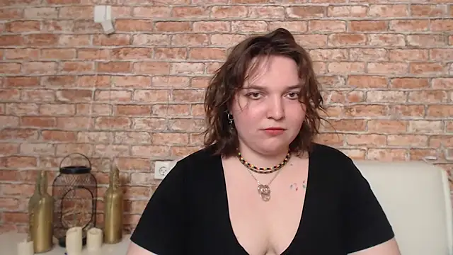 Snapshot of Amelia_Kiss_ chatting on February 18, 6:59 am Amelia Kiss online show from February 18, 6:59 am