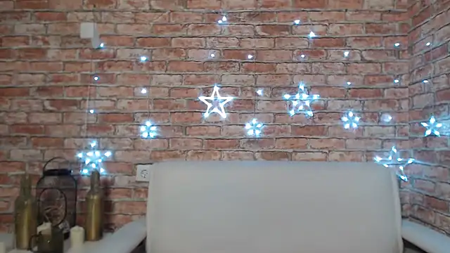 Snapshot of Amelia_Kiss_ chatting on March 10, 3:45 am Amelia Kiss online show from March 10, 3:45 am