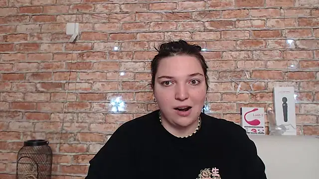 Snapshot of Amelia_Kiss_ chatting on September 19, 12:34 am Amelia Kiss online show from September 19, 12:34 am