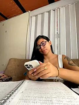 Snapshot of Sol_Miller chatting on October 26, 7:20 pm Sol Miller online show from October 26, 7:20 pm