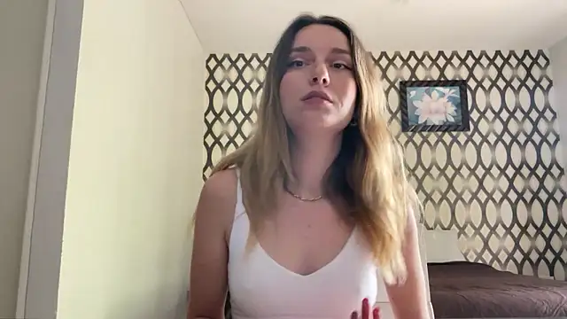 SirenaBelle online show from December 13, 5:05 am