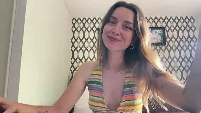 SirenaBelle online show from December 14, 2:56 am