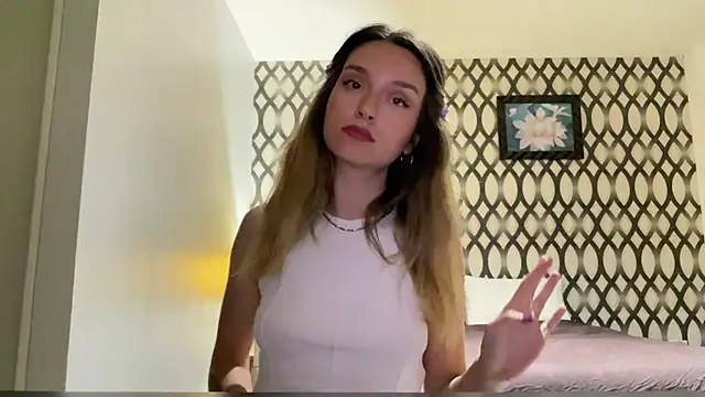 SirenaBelle online show from December 22, 11:33 am