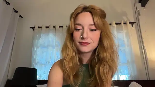 SirenaBelle online show from April 25, 2:36 am