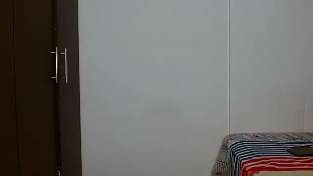 luisaqueenxxx online show from April 6, 8:32 pm