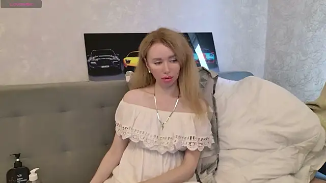 Bambixxxbaby online show from June 10, 4:34 am