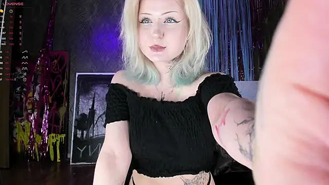 little grinch666 online show from December 25, 3:38 pm