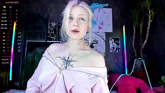 little grinch666 online show from February 25, 8:19 pm