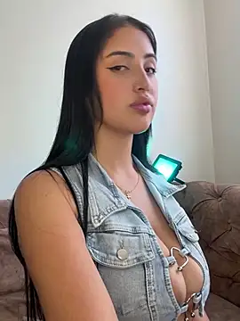 Snapshot of Celeste_Tailor_ chatting on February 12, 7:35 pm Celeste Tailor online show from February 12, 7:35 pm