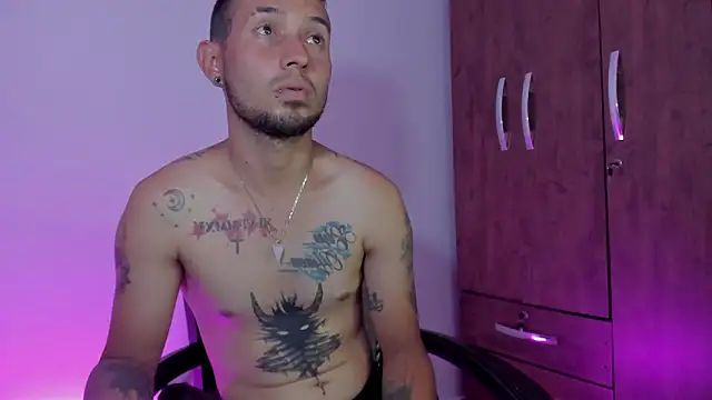 Bad Couple 1 online show from March 2, 9:54 pm