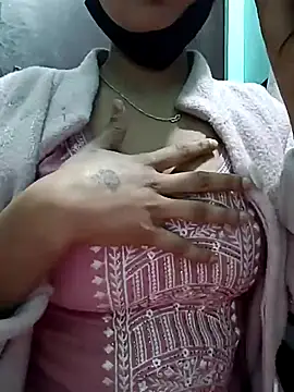 Snapshot of Kavita_ji chatting on December 22, 3:22 am Kavita ji online show from December 22, 3:22 am