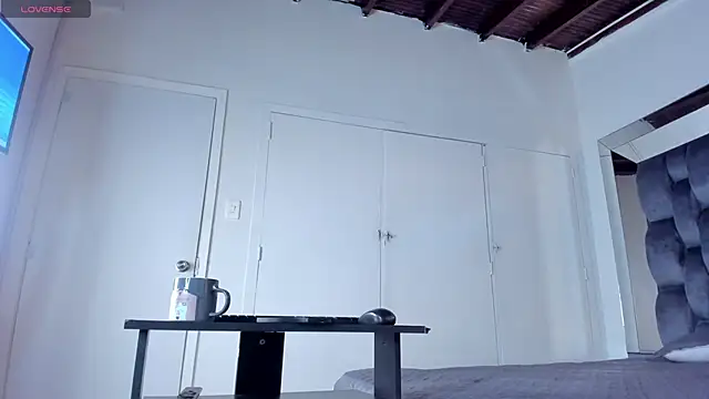 pamela-wells online show from January 17, 6:23 pm