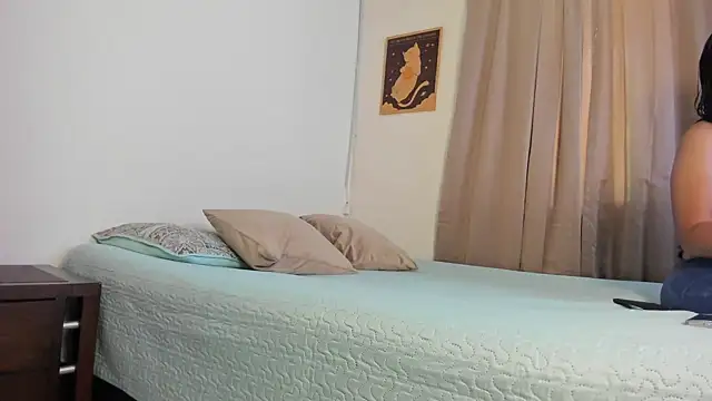 pamela-wells online show from September 9, 4:28 pm