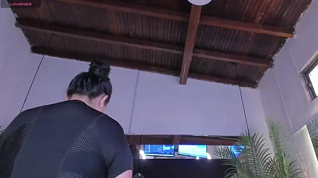 emily-fox online show from February 14, 5:25 pm