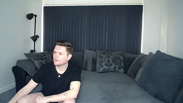 Snapshot of twotwinkhusbandss chatting on March 3, 3:42 pm twotwinkhusbandss online show from March 3, 3:42 pm