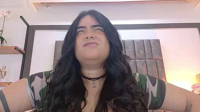 Snapshot of MeryStone chatting on June 24, 12:31 am MeryStone online show from June 24, 12:31 am