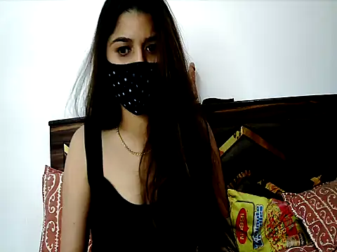 Gloie4u online show from May 6, 2:11 pm