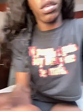 Snapshot of Richchocolatesweet_ chatting on February 18, 7:54 pm Richchocolatesweet online show from February 18, 7:54 pm