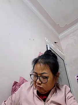 Hotestlove online show from February 12, 10:10 am