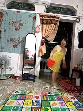 Hotestlove online show from April 16, 9:50 pm