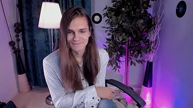 Will Will  online show from February 10, 9:52 pm