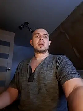 Foxyshaved online show from January 4, 7:45 am