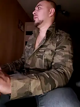 Foxyshaved online show from January 9, 5:13 am