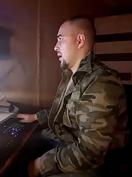 Foxyshaved online show from January 18, 6:03 am