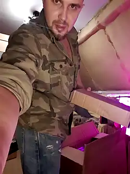 Foxyshaved online show from February 17, 3:09 pm