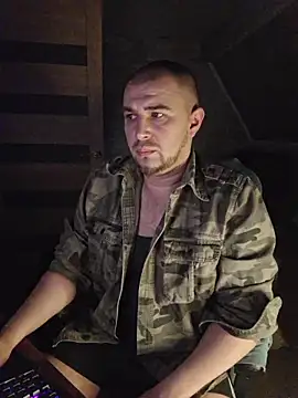 Foxyshaved online show from February 6, 5:45 am