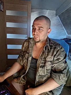 Foxyshaved online show from April 21, 4:08 am