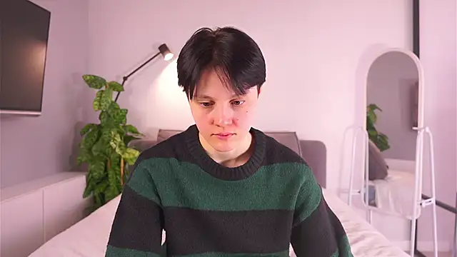 MaryCoopeer online show from March 21, 8:17 am