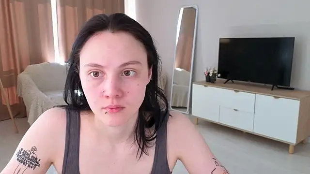 MaryCoopeer online show from May 30, 5:04 am
