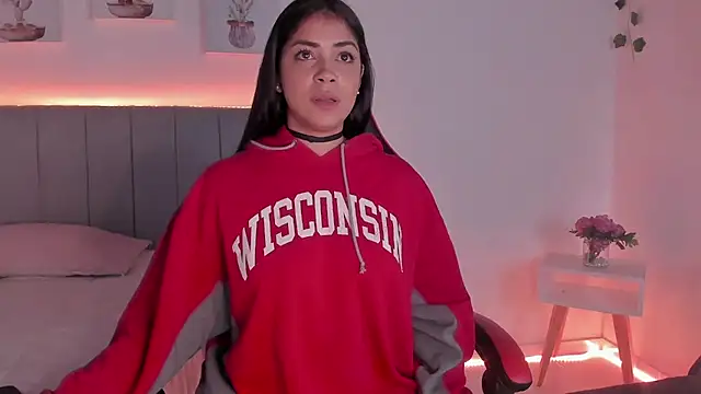  janiis online show from November 6, 11:26 pm