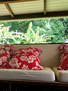 Snapshot of emma4xxx chatting on March 1, 7:48 pm emma4xxx online show from March 1, 7:48 pm