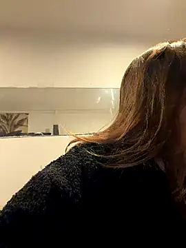 Snapshot of emma4xxx chatting on November 22, 7:02 pm emma4xxx online show from November 22, 7:02 pm